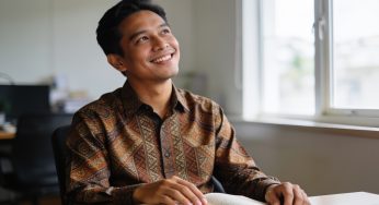 Deraan Arus Cepat: Strategi Agar Ibadah Tak Tertelan Kesibukan Modern